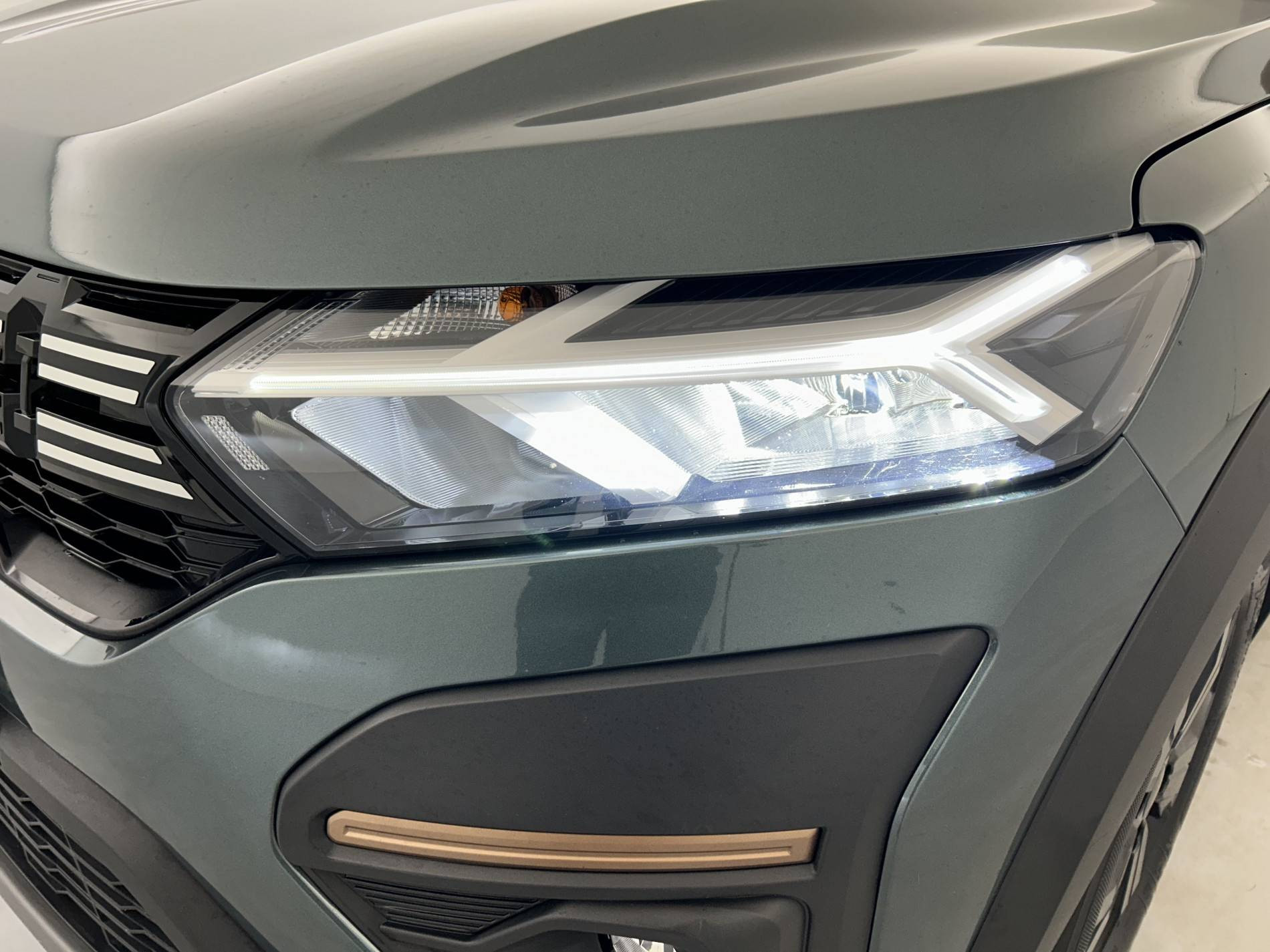 Vente en ligne Dacia Jogger  ECO-G 100 7 places au prix de 19 180 €