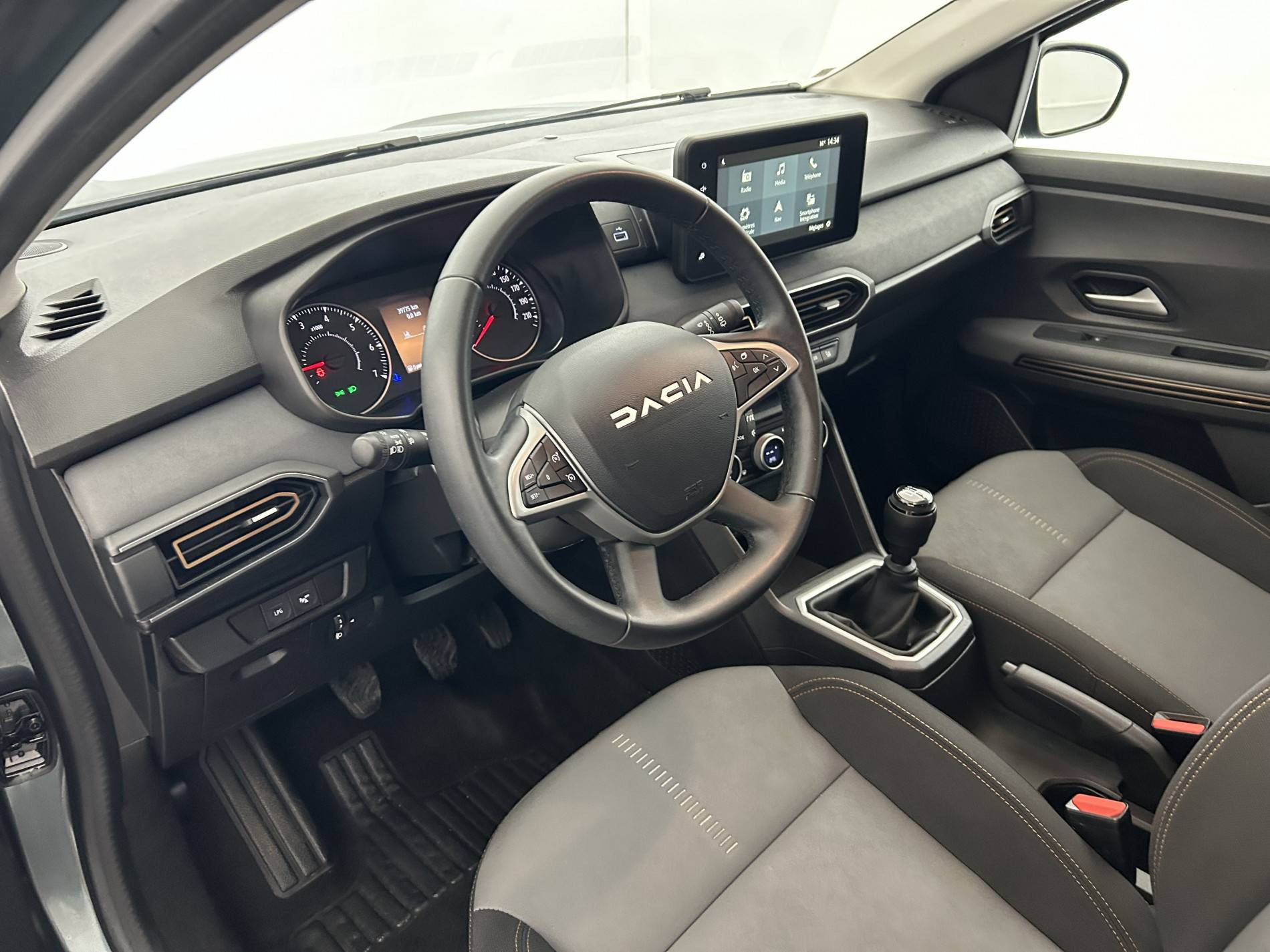 Vente en ligne Dacia Jogger  ECO-G 100 7 places au prix de 19 180 €