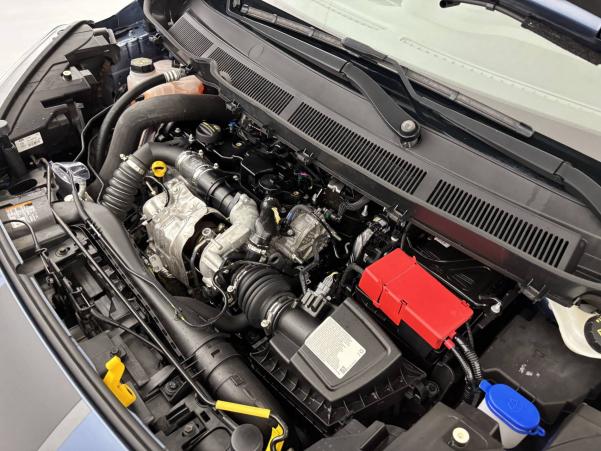 Vente en ligne Ford Transit Courier TRANSIT COURIER FGN 1.5 TDCI 100 BV6 au prix de 15 990 €