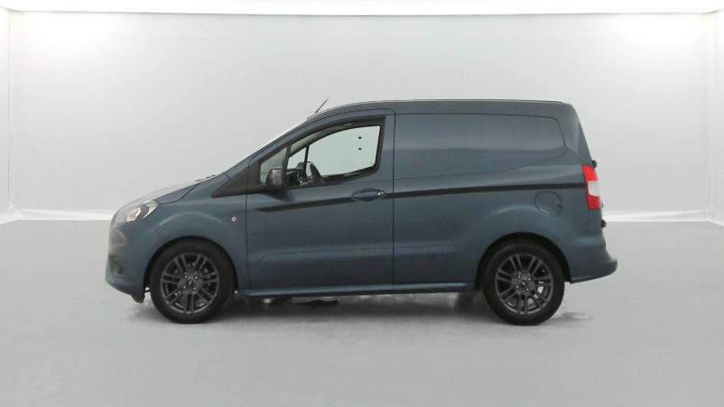 Vente en ligne Ford Transit Courier TRANSIT COURIER FGN 1.5 TDCI 100 BV6 au prix de 15 990 €