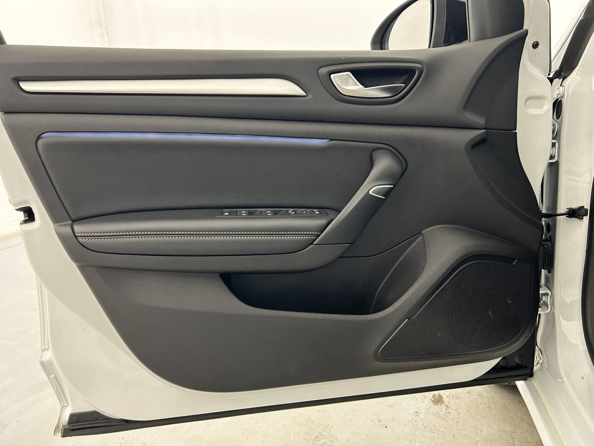 Vente en ligne Renault Megane 4 Estate  Blue dCi 115 EDC au prix de 21 300 €