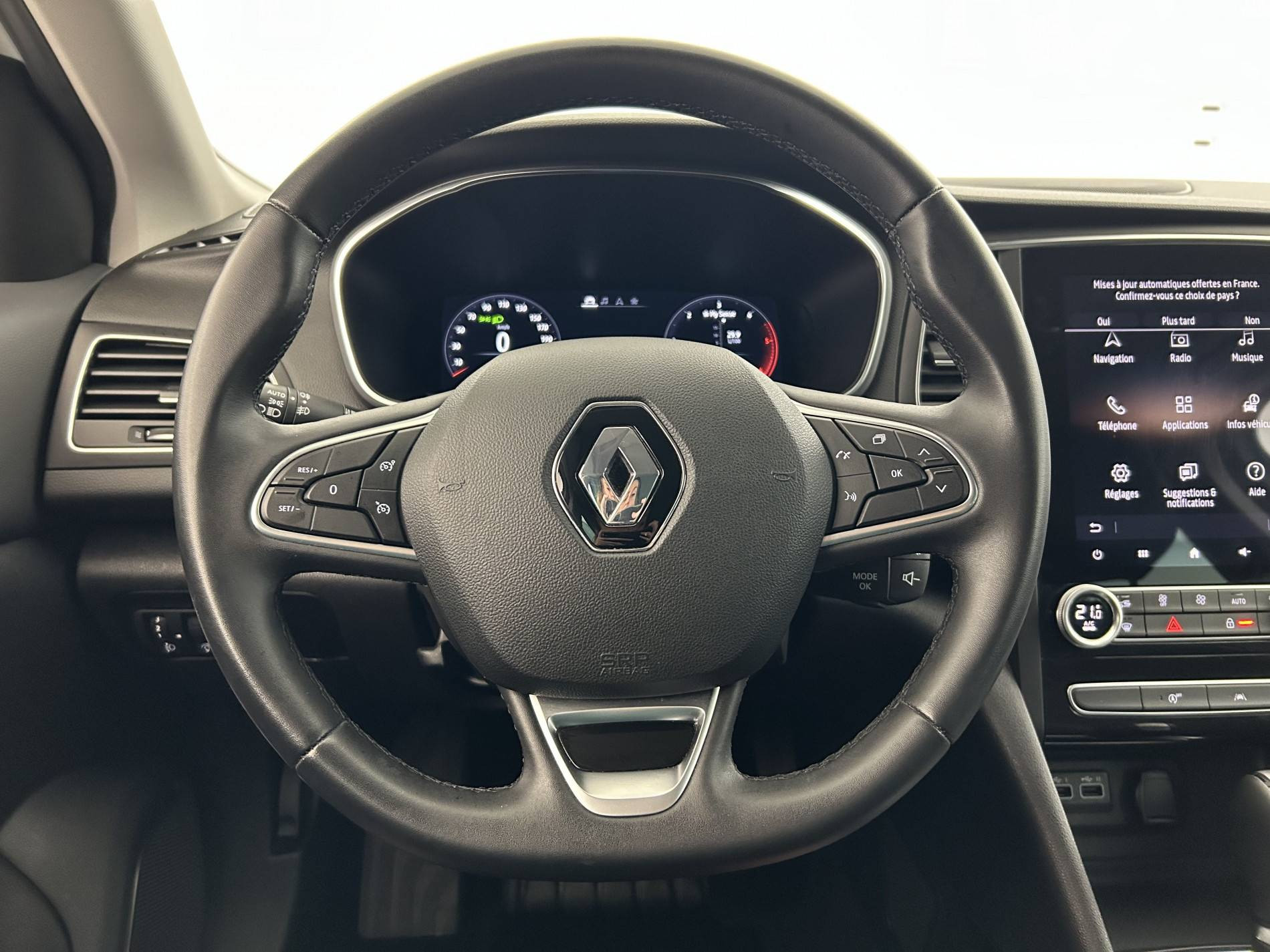 Vente en ligne Renault Megane 4 Estate  Blue dCi 115 EDC au prix de 21 300 €