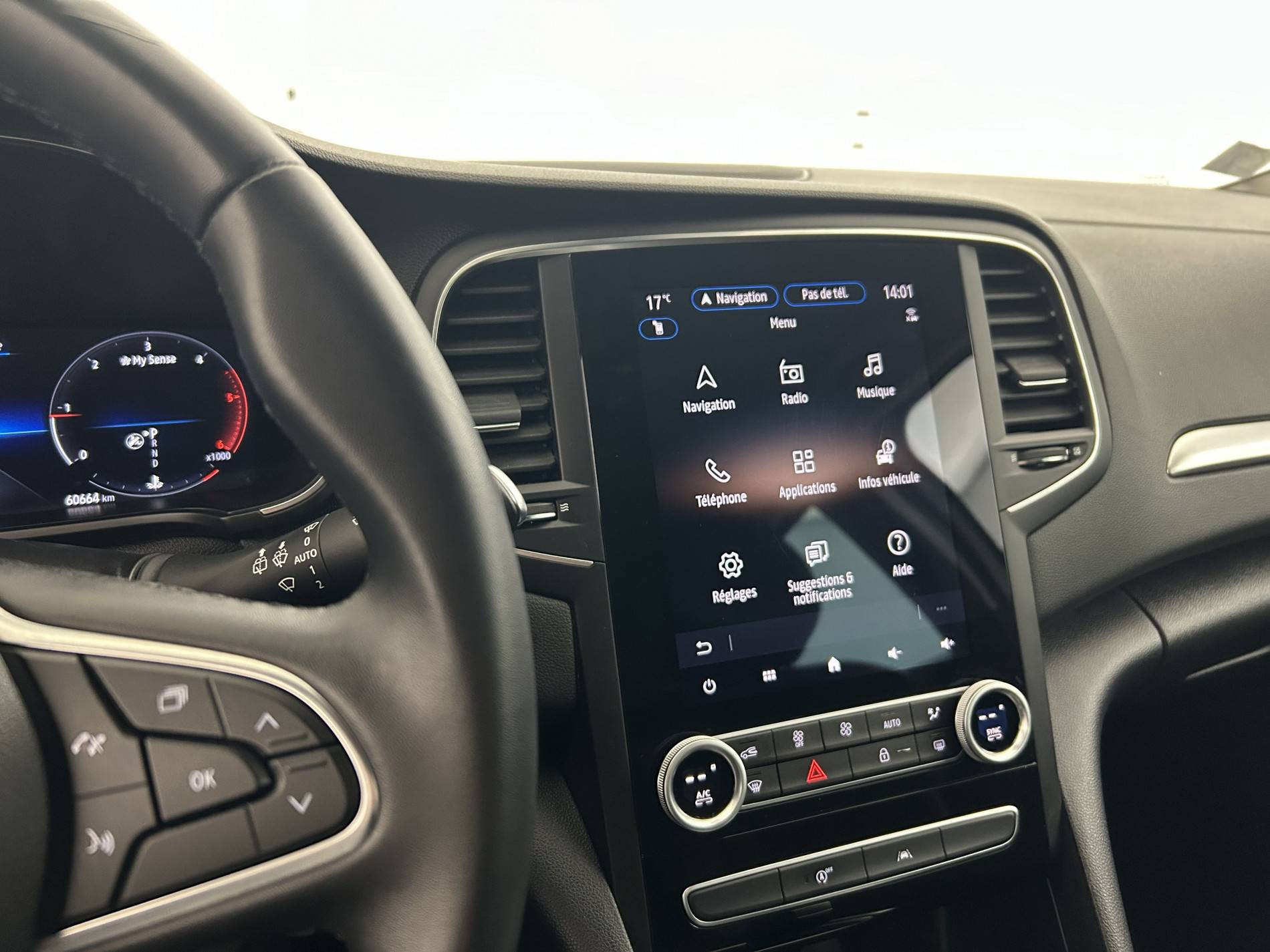 Vente en ligne Renault Megane 4 Estate  Blue dCi 115 EDC au prix de 21 300 €