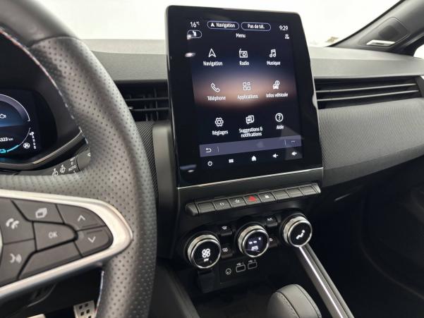 Vente en ligne Renault Clio 5 Clio E-Tech full hybrid 145 au prix de 21 870 €