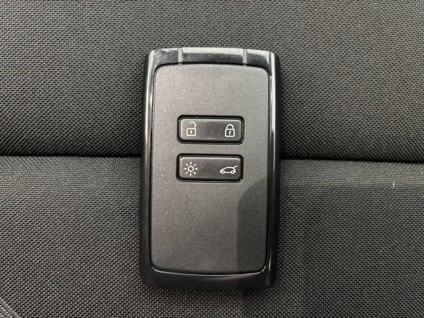 Vente en ligne Renault Clio 5 Clio E-Tech full hybrid 145 au prix de 21 870 €