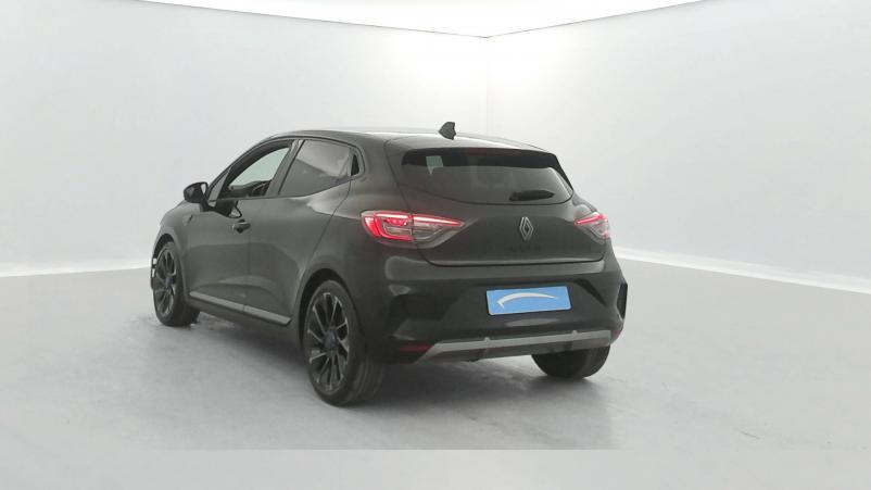 Vente en ligne Renault Clio 5 Clio E-Tech full hybrid 145 au prix de 21 870 €