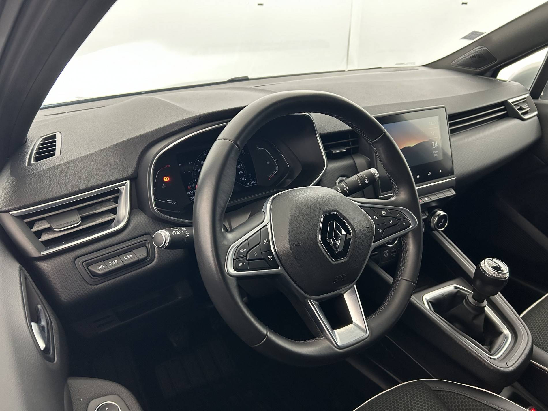 Vente en ligne Renault Clio 5 Clio Blue dCi 115 au prix de 16 880 €