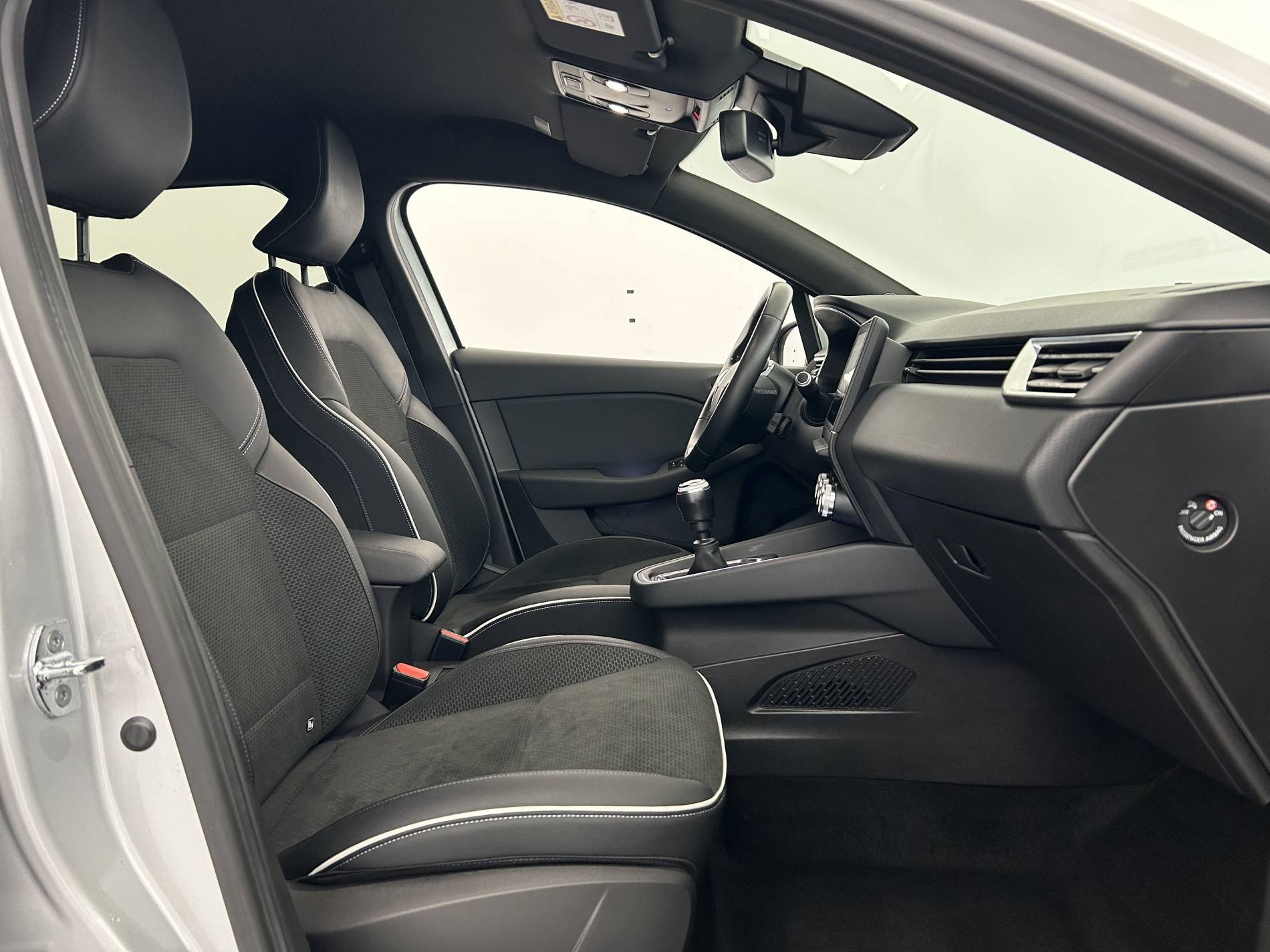 Vente en ligne Renault Clio 5 Clio Blue dCi 115 au prix de 16 880 €