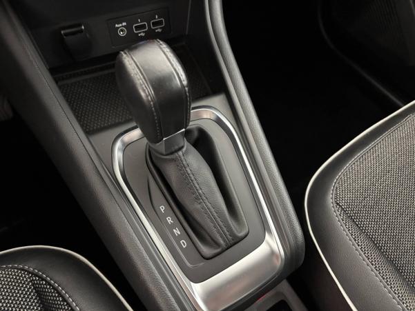 Vente en ligne Renault Captur  TCe 130 EDC FAP au prix de 17 990 €