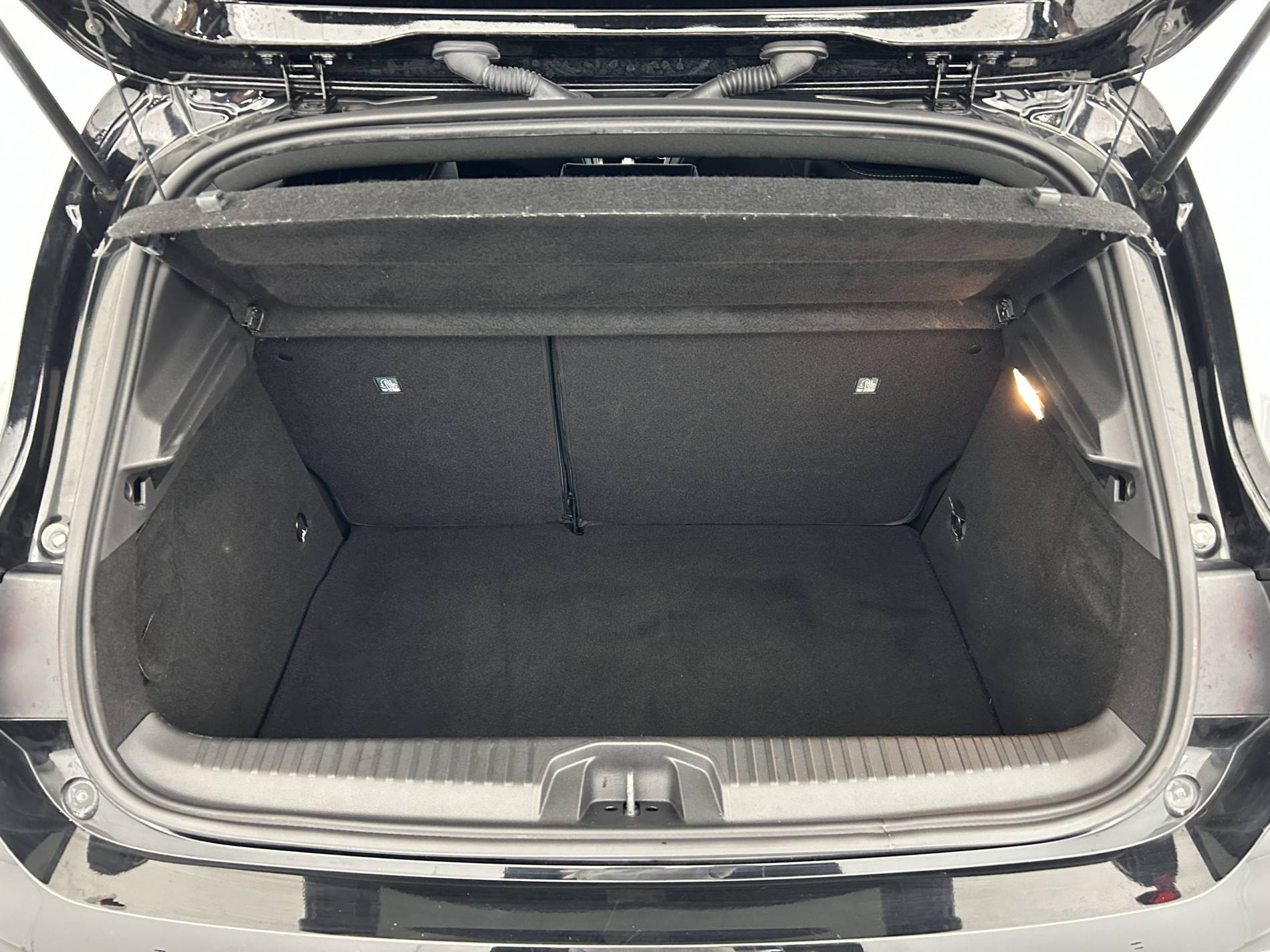 Vente en ligne Renault Clio 5 Clio E-Tech 140 au prix de 16 980 €