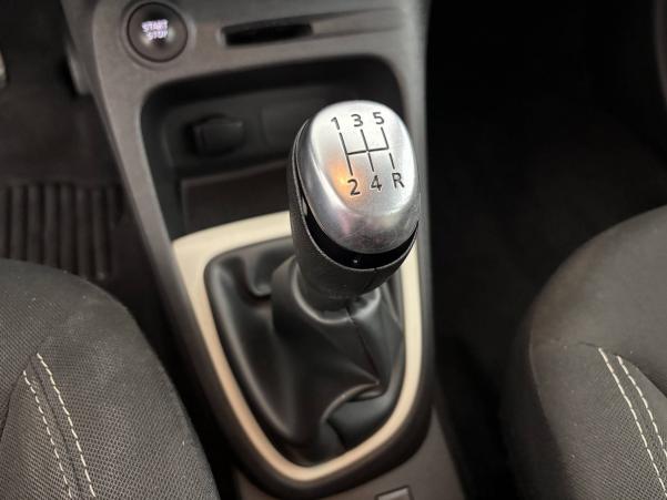 Vente en ligne Renault Captur Captur dCi 90 E6C au prix de 12 990 €