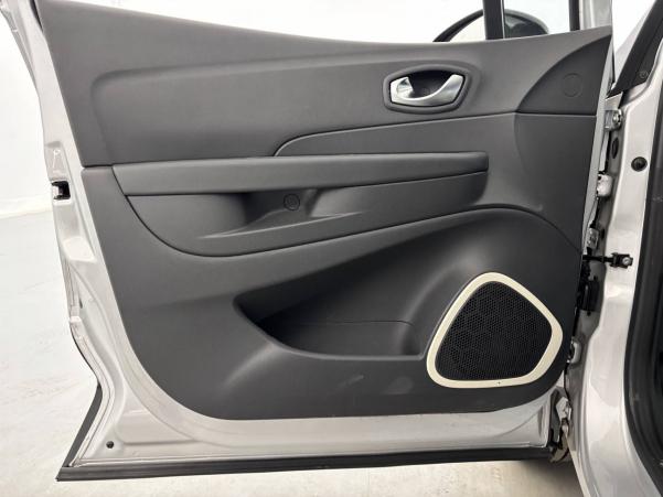 Vente en ligne Renault Captur Captur dCi 90 E6C au prix de 12 990 €