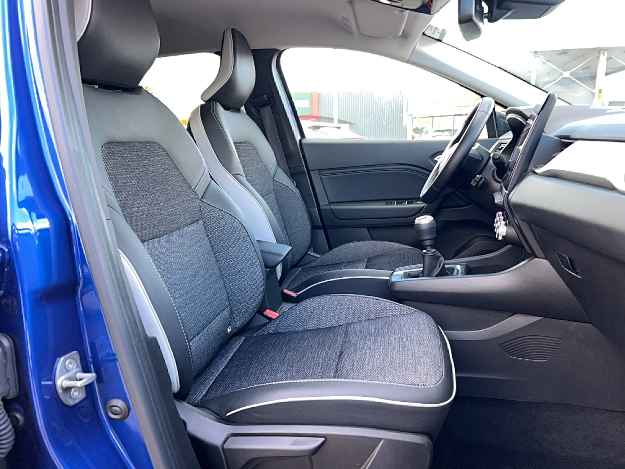 Vente en ligne Renault Captur  E-Tech full hybrid 145 au prix de 20 990 €