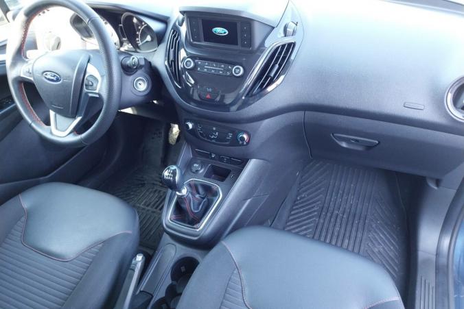 Vente en ligne Ford Transit Courier TRANSIT COURIER FGN 1.5 TDCI 100 BV6 au prix de 15 990 €