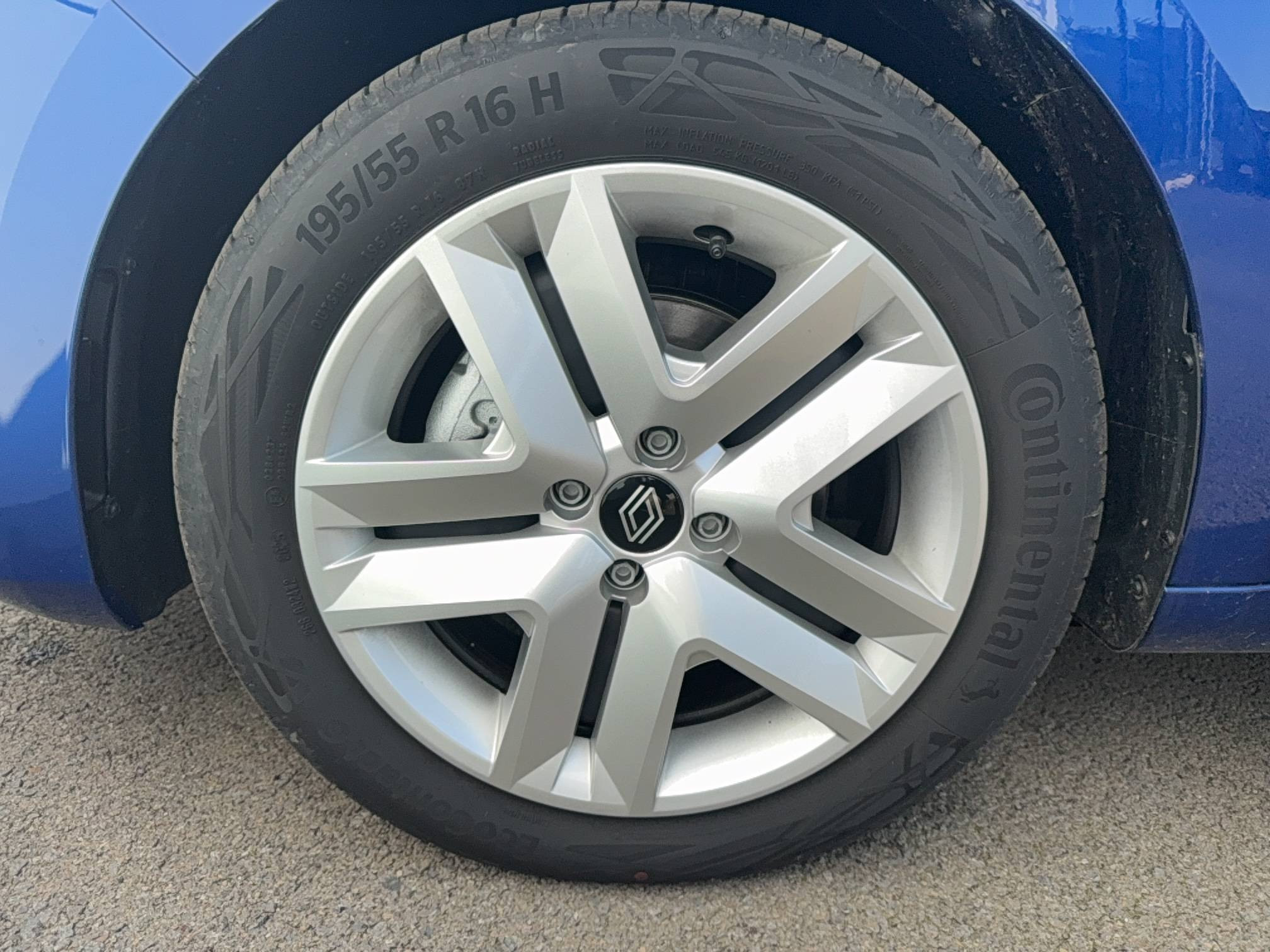 Vente en ligne Renault Clio 5 Clio Blue dCi 100 ch GSR2 au prix de 19 490 €