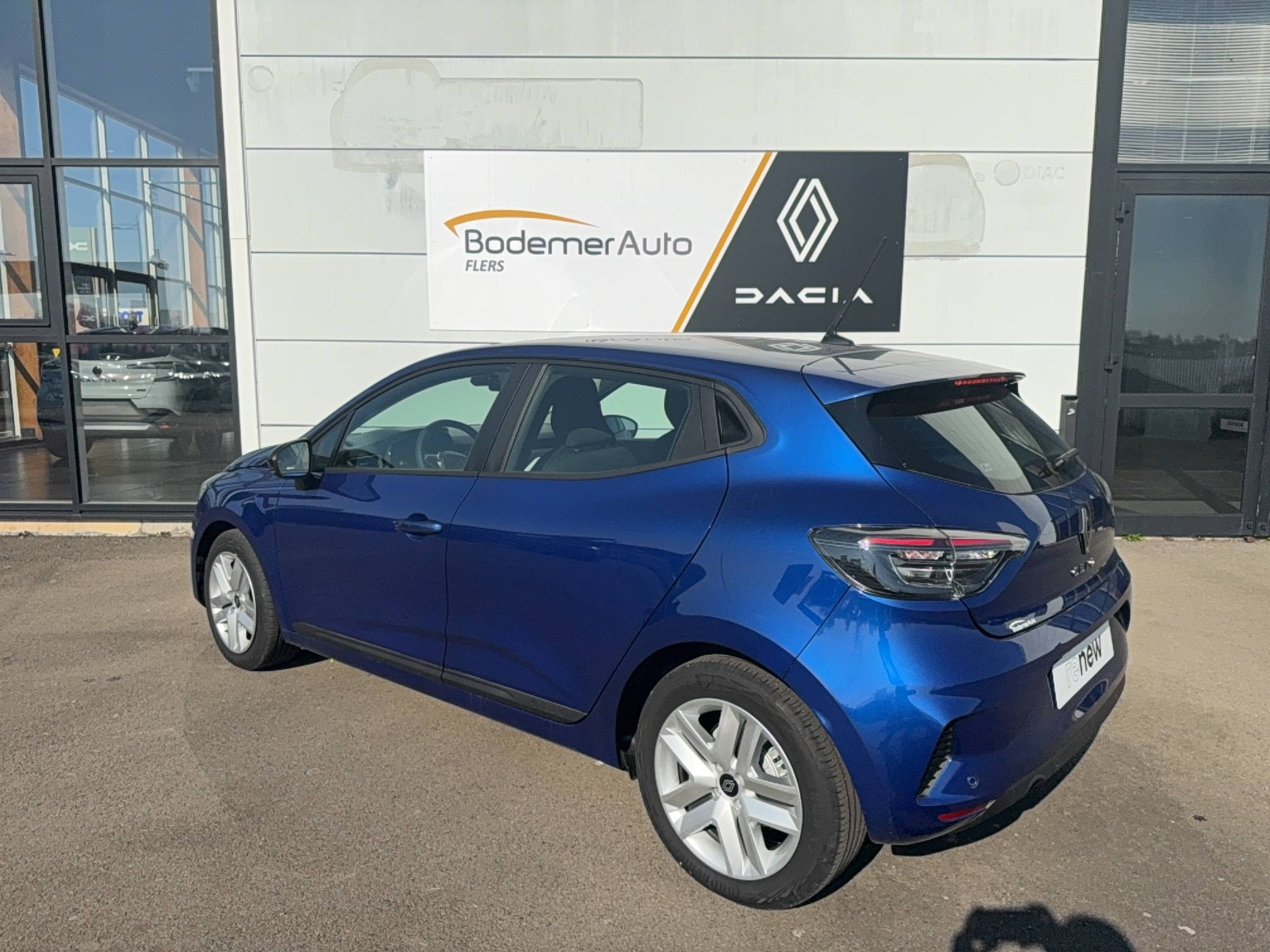 Vente en ligne Renault Clio 5 Clio Blue dCi 100 ch GSR2 au prix de 19 490 €