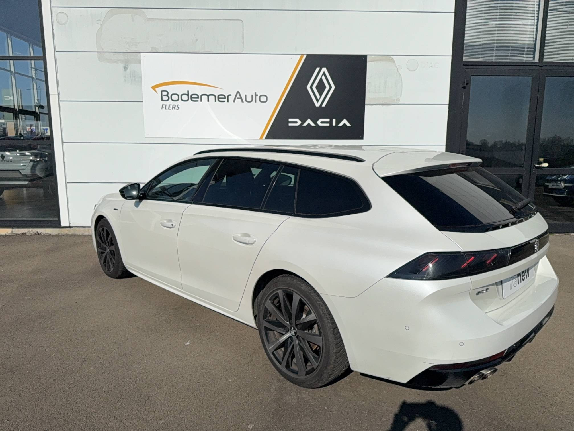 Vente en ligne Peugeot 508 SW  BlueHDi 160 ch S&S EAT8 au prix de 19 890 €