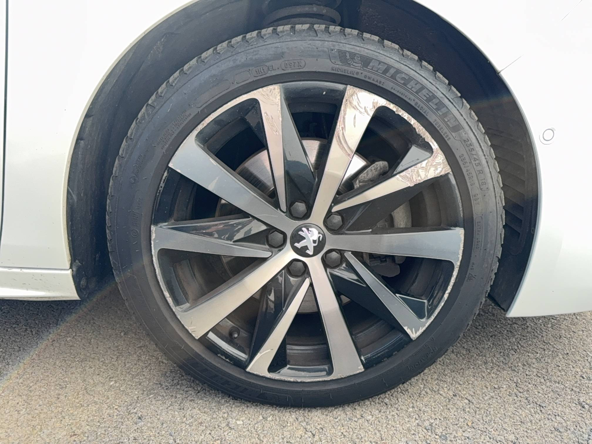 Vente en ligne Peugeot 508 SW  BlueHDi 160 ch S&S EAT8 au prix de 19 890 €