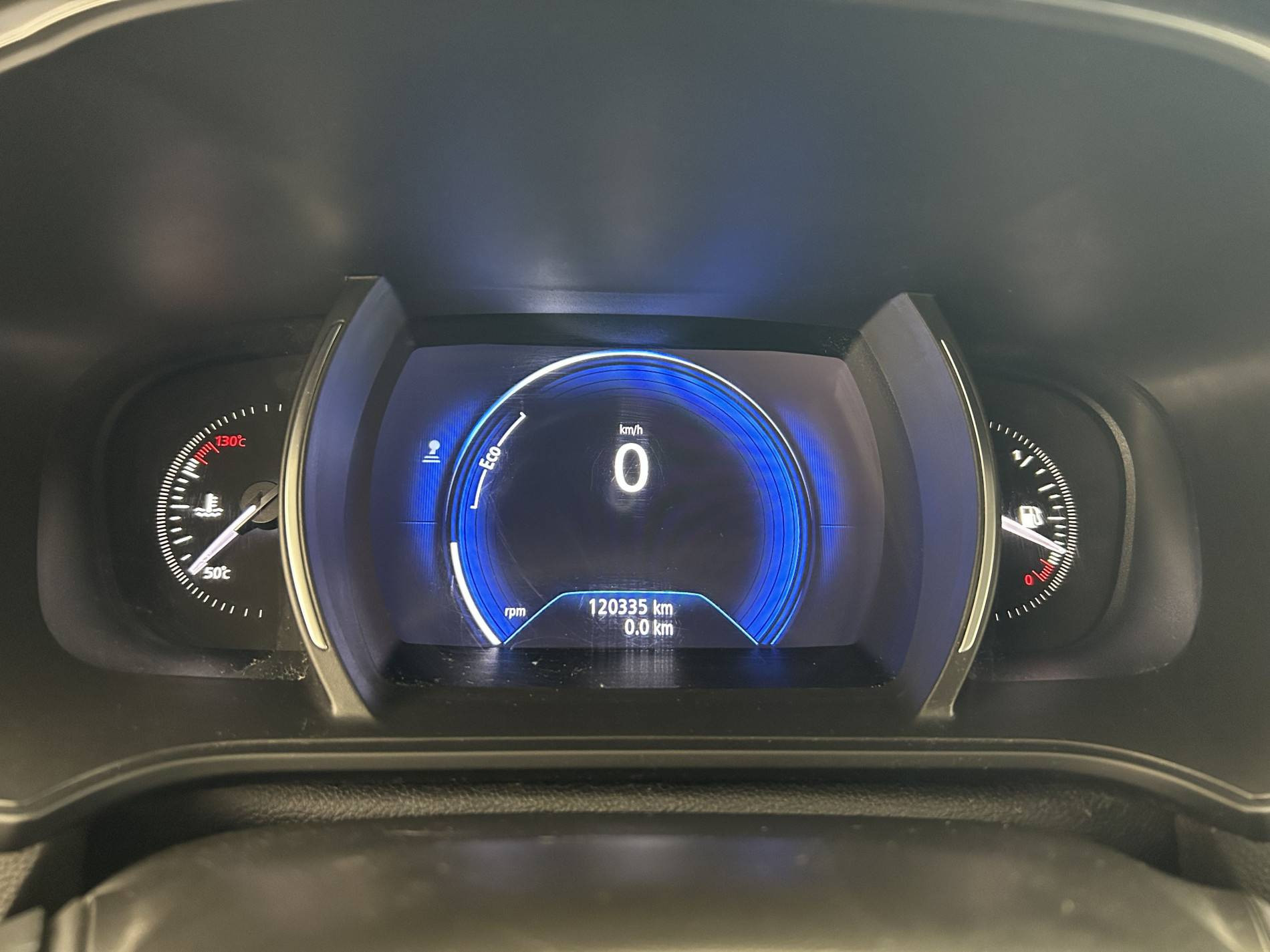 Vente en ligne Renault Megane 4 Estate Mégane IV Estate Blue dCi 95 au prix de 12 680 €