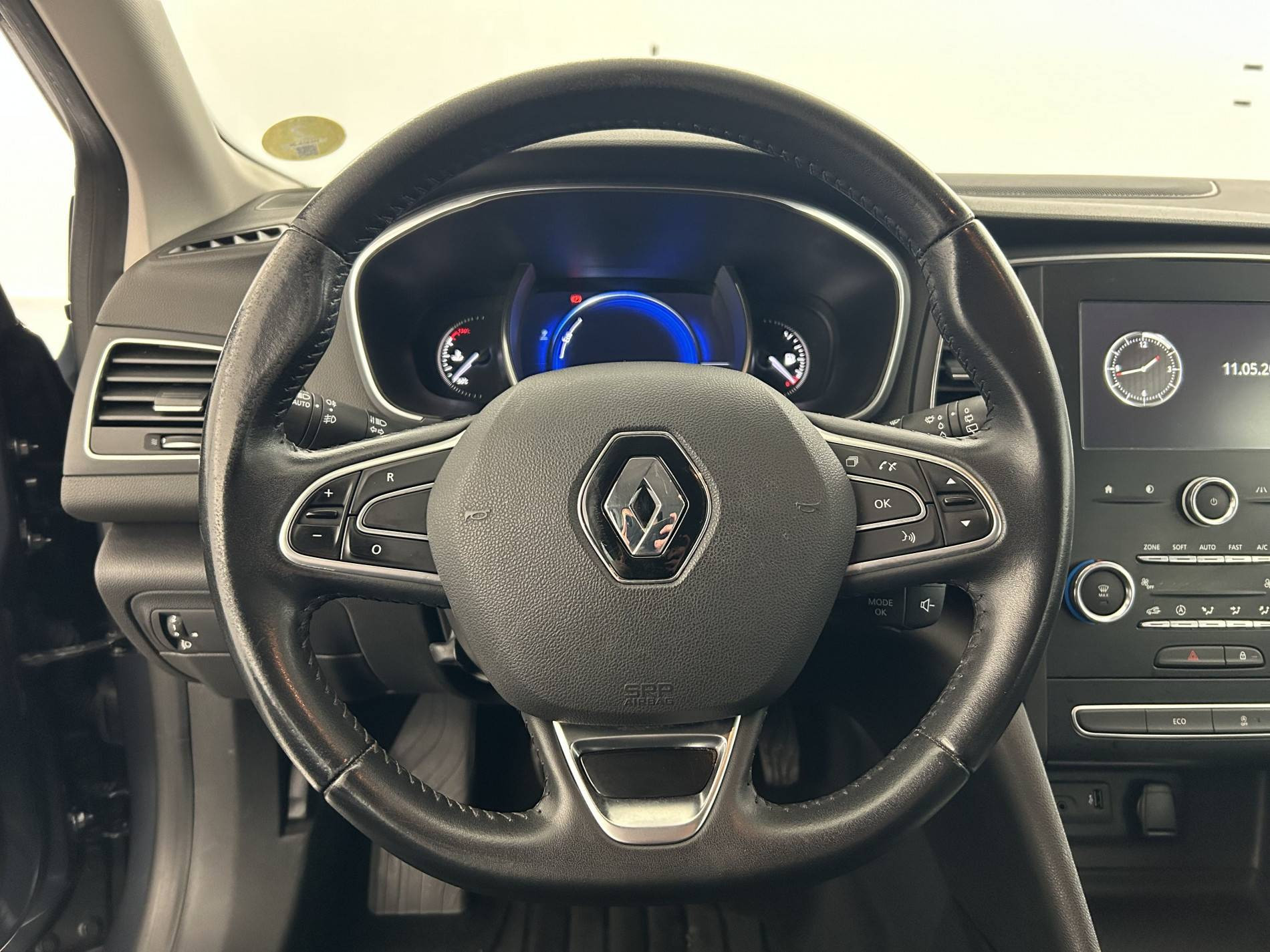 Vente en ligne Renault Megane 4 Estate Mégane IV Estate Blue dCi 95 au prix de 12 680 €