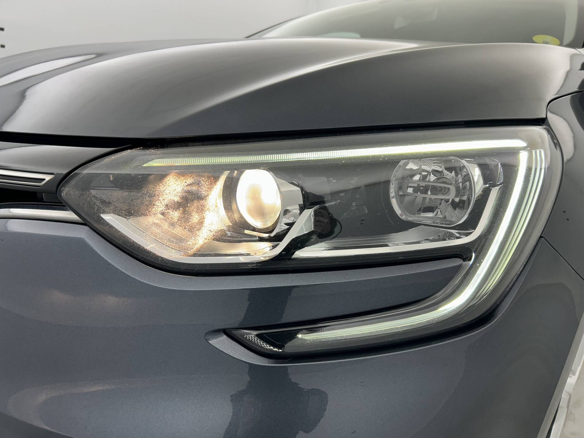 Vente en ligne Renault Megane 4 Estate Mégane IV Estate Blue dCi 95 au prix de 12 680 €