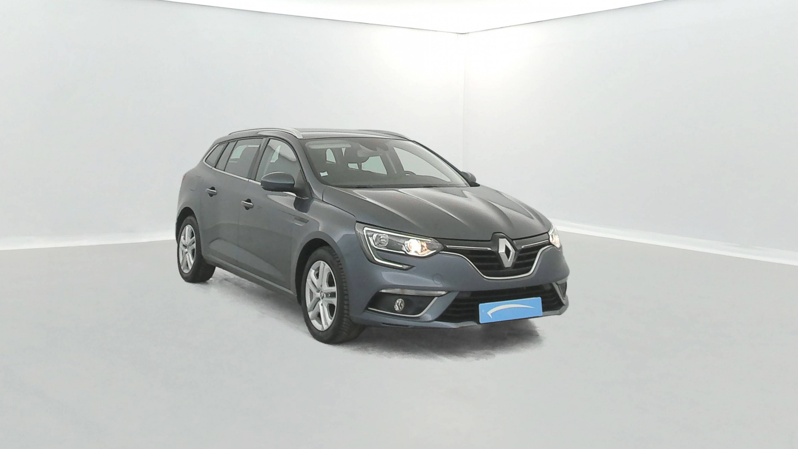 Vente en ligne Renault Megane 4 Estate Mégane IV Estate Blue dCi 95 au prix de 12 680 €