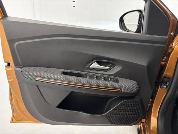 Vente en ligne Dacia Sandero  ECO-G 100 au prix de 15 680 €
