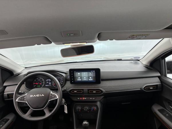Vente en ligne Dacia Sandero  ECO-G 100 au prix de 15 680 €