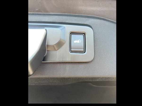 Vente en ligne Renault Espace Espace full hybrid E-Tech 200 ch 7pl au prix de 50 990 €
