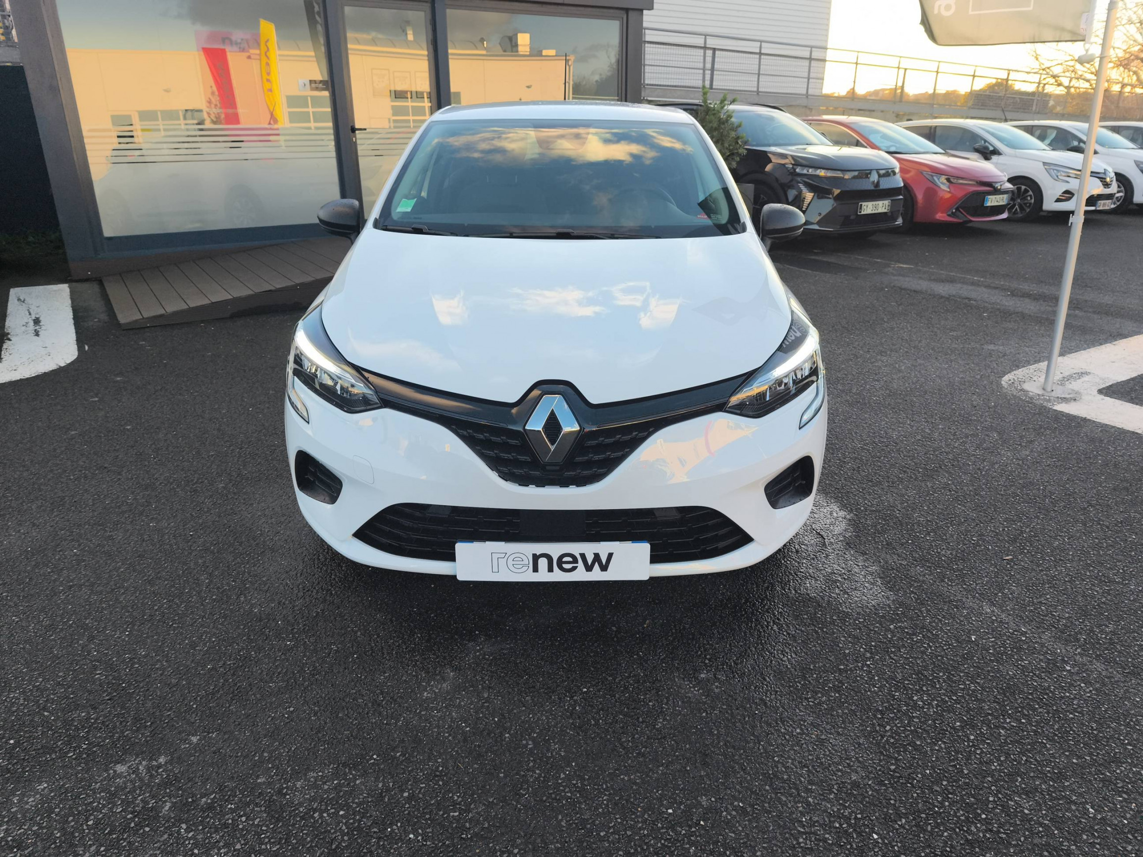 Vente en ligne Renault Clio 5 Clio SCe 65 au prix de 13 790 €