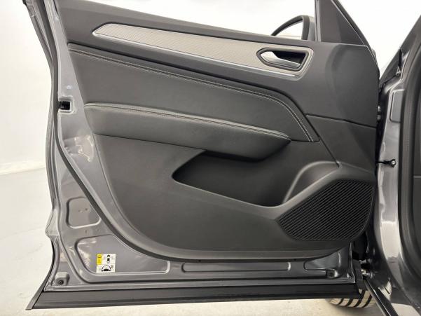 Vente en ligne Renault Arkana  E-Tech 145 - 21B au prix de 21 490 €