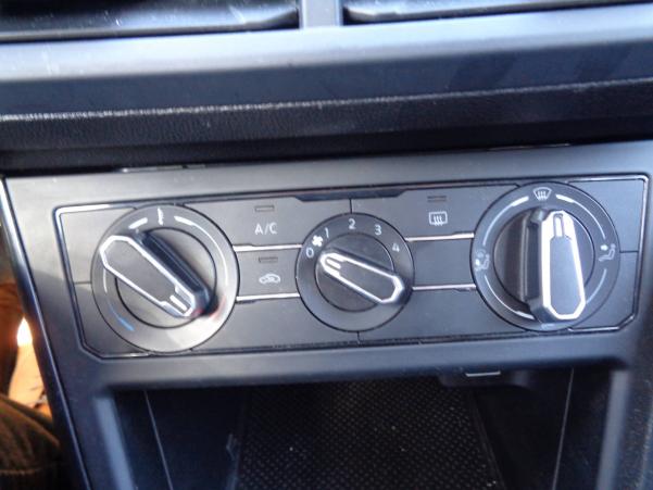 Vente en ligne Volkswagen Polo  1.0 75 S&S au prix de 11 990 €