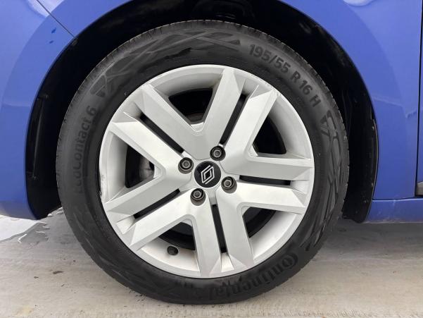 Vente en ligne Renault Clio 5 Clio TCe 90 au prix de 16 290 €