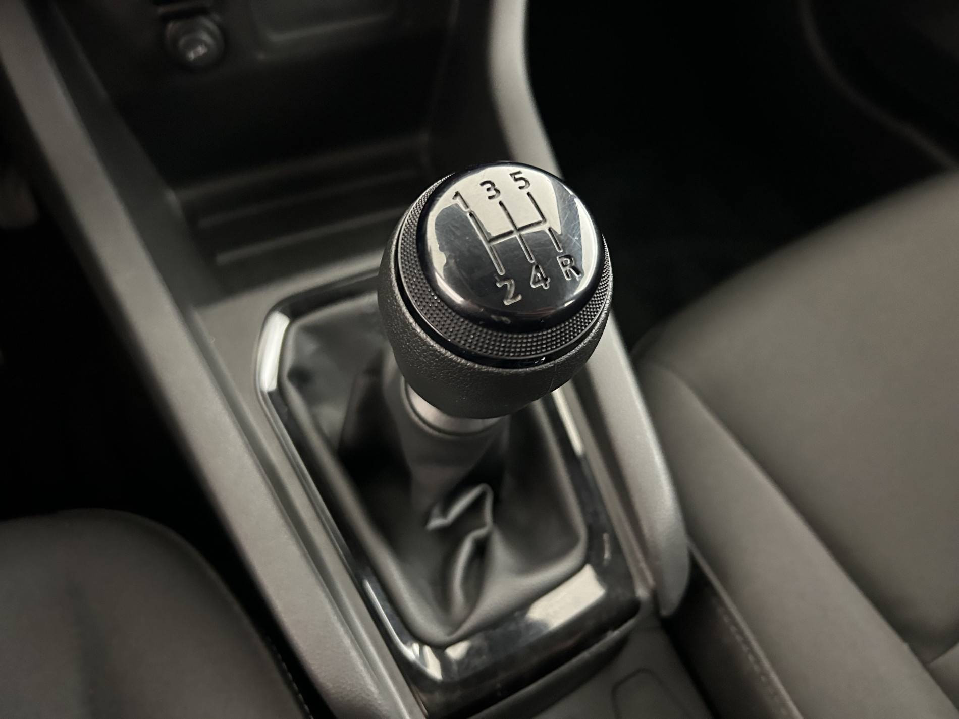 Vente en ligne Renault Clio 5 Clio SCe 65 au prix de 13 790 €