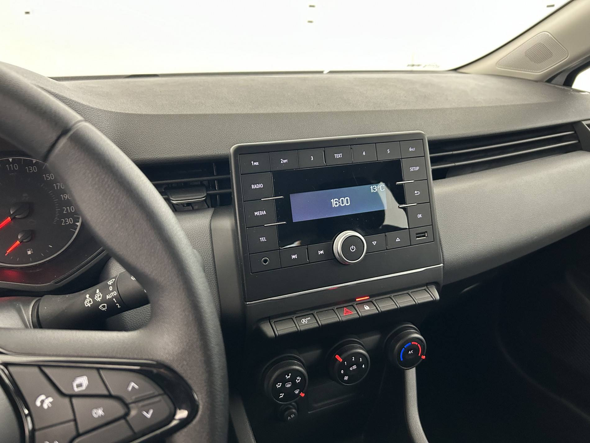 Vente en ligne Renault Clio 5 Clio SCe 65 au prix de 13 790 €