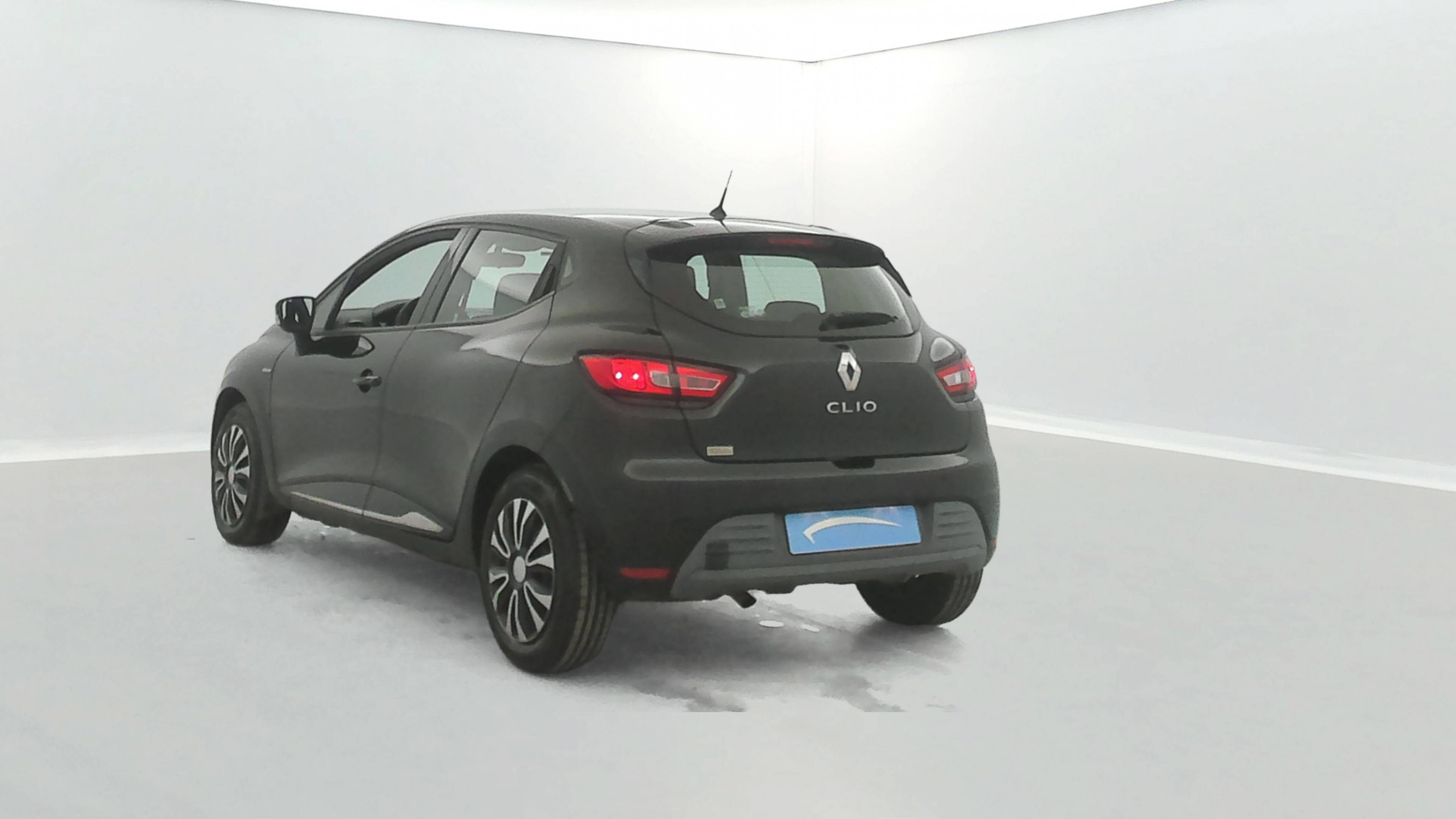 Vente en ligne Renault Clio 4 Clio TCe 90 E6C au prix de 10 890 €
