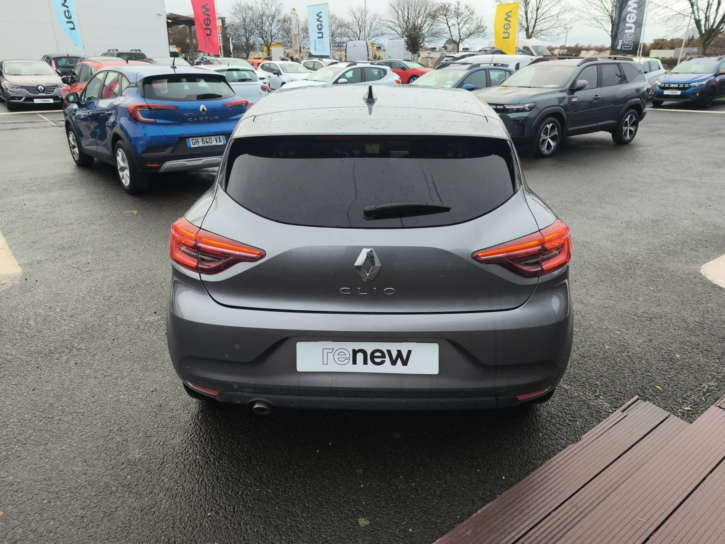 Vente en ligne Renault Clio 5 Clio TCe 90 au prix de 14 890 €