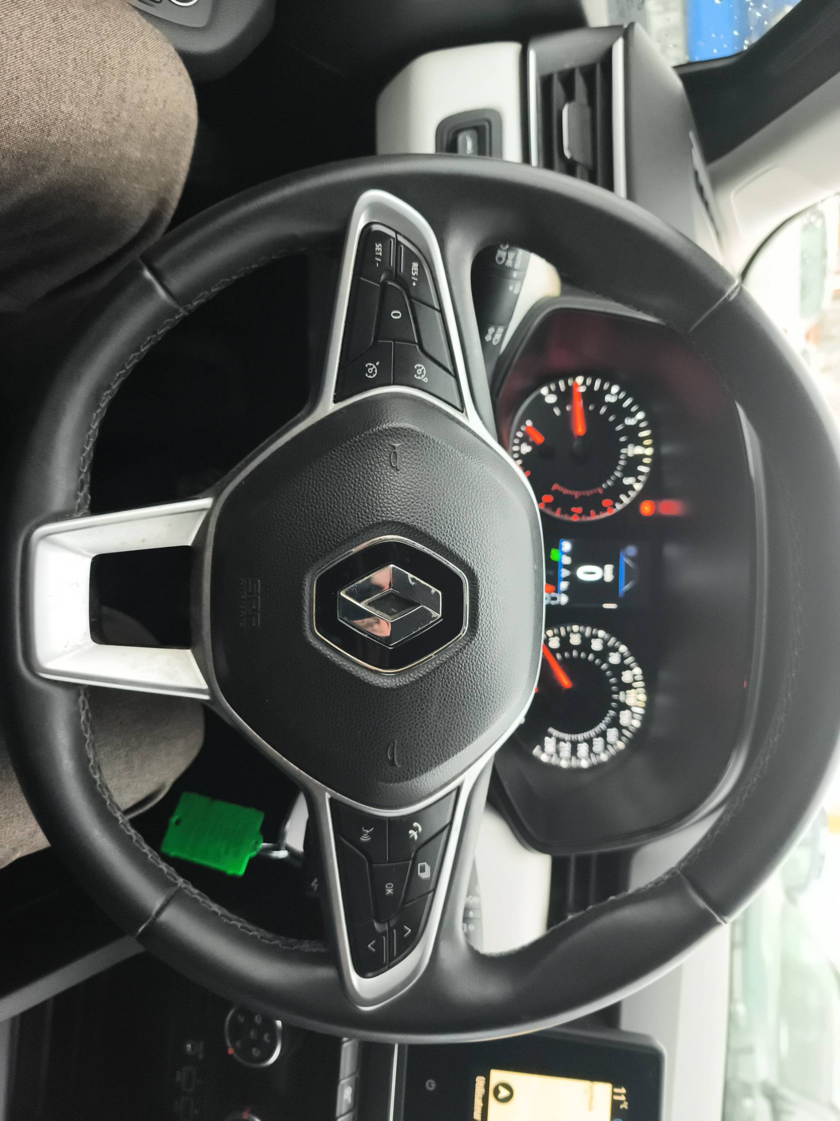 Vente en ligne Renault Clio 5 Clio TCe 90 au prix de 14 890 €