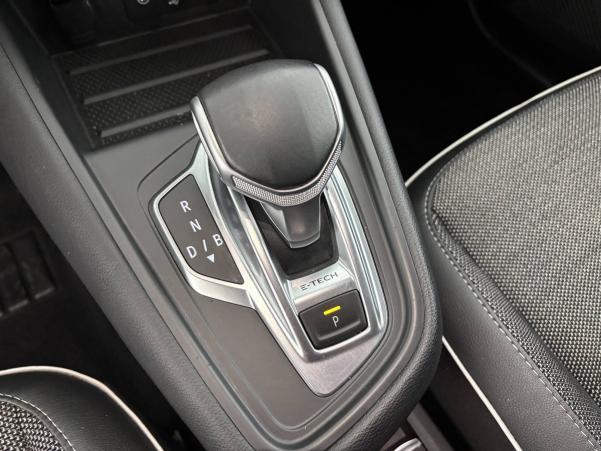 Vente en ligne Renault Captur  E-Tech Plug-in 160 au prix de 18 000 €