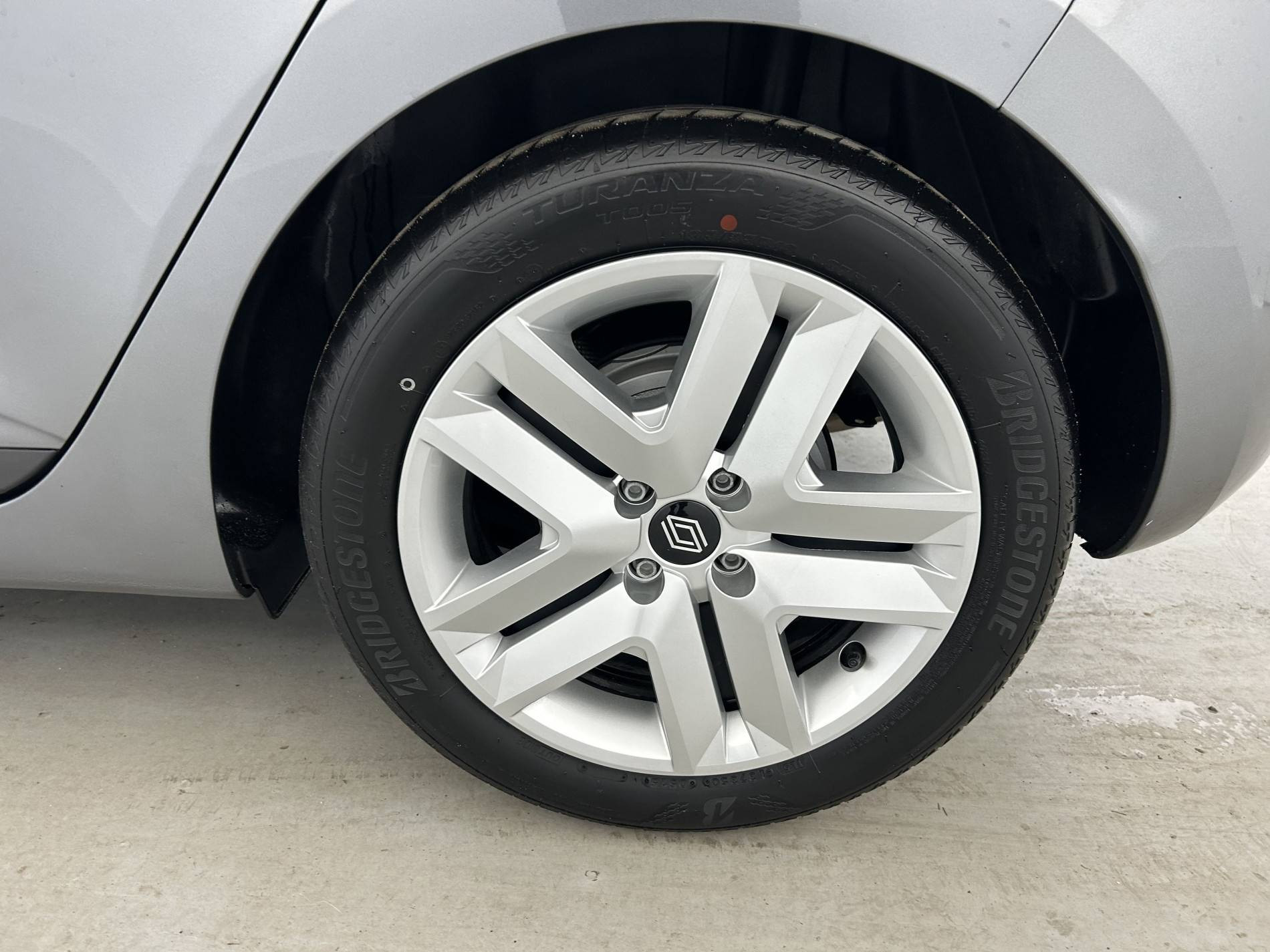 Vente en ligne Renault Clio 5 Clio E-Tech full hybrid 145 ch GSR2 au prix de 20 590 €