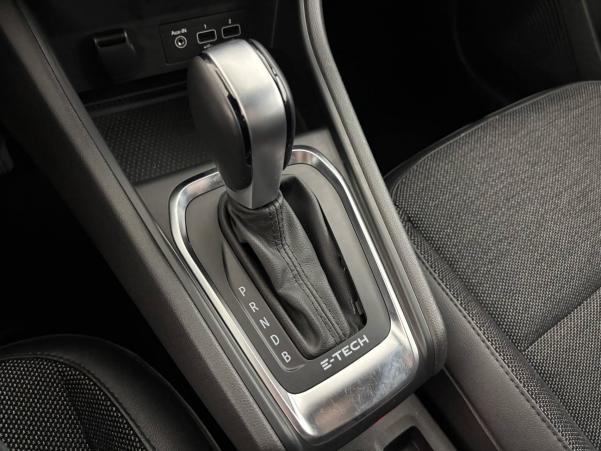 Vente en ligne Renault Captur  E-Tech 145 au prix de 20 890 €
