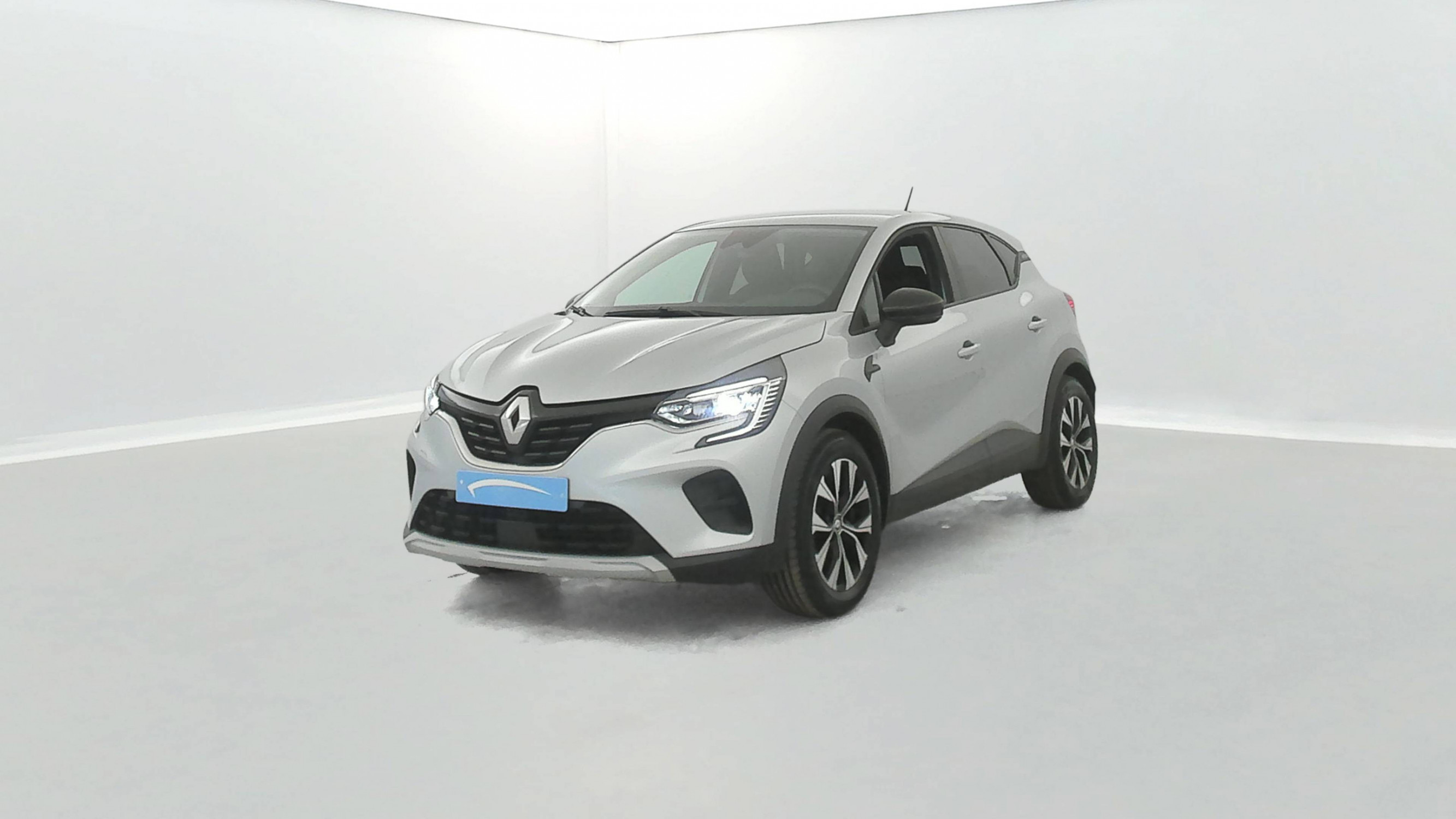 Renault Captur  E-Tech full hybrid 145 occasion de 2023 en vente à Paimpol