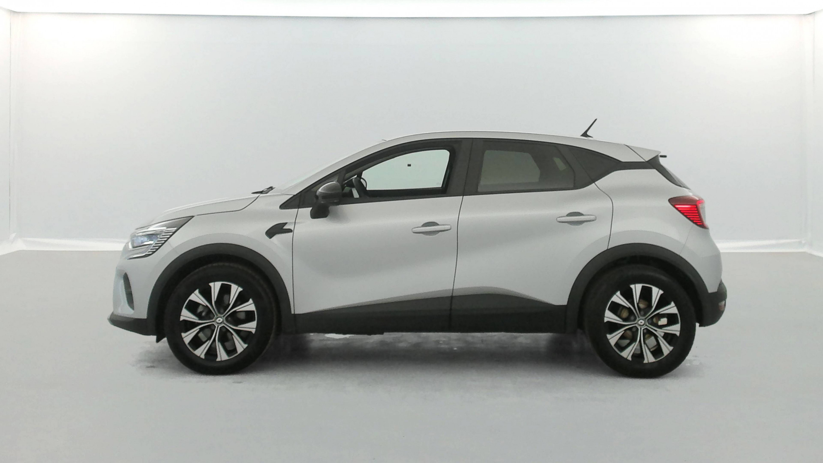 Vente en ligne Renault Captur  E-Tech full hybrid 145 au prix de 20 790 €