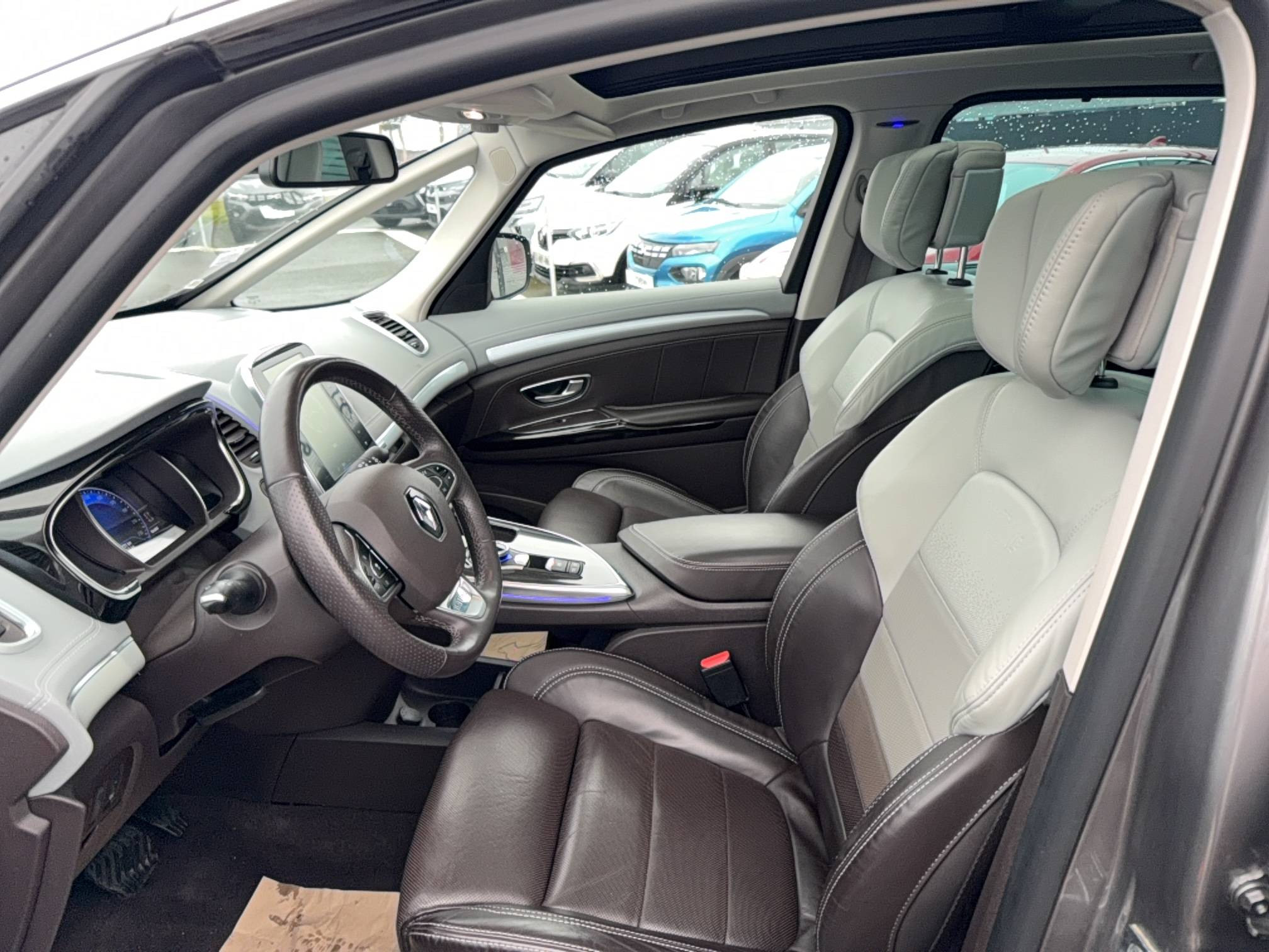 Vente en ligne Renault Espace 5 Espace Blue dCi 200 EDC au prix de 26 990 €