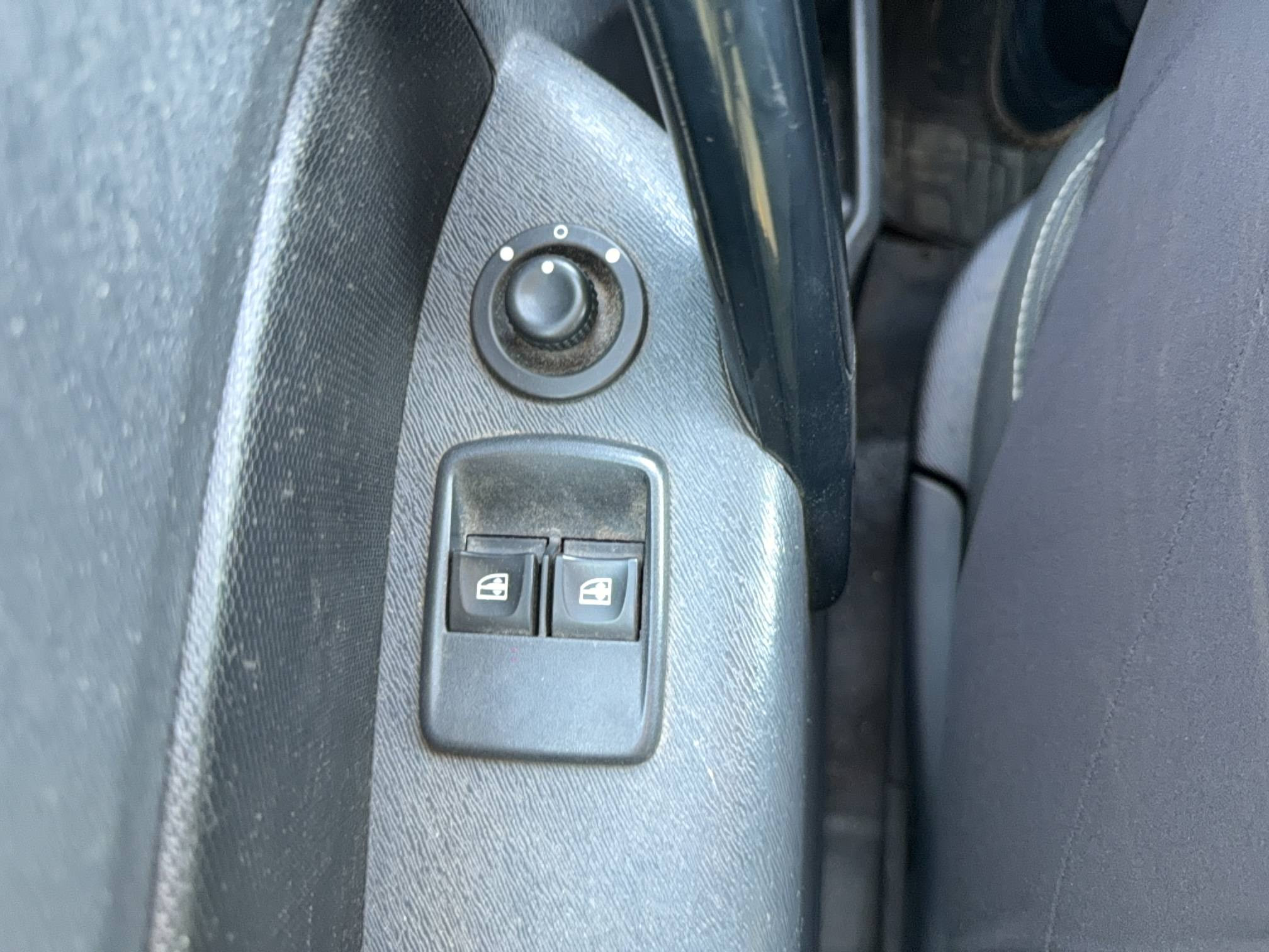 Vente en ligne Renault Kangoo Express  1.5 DCI 90 ENERGY au prix de 9 990 €