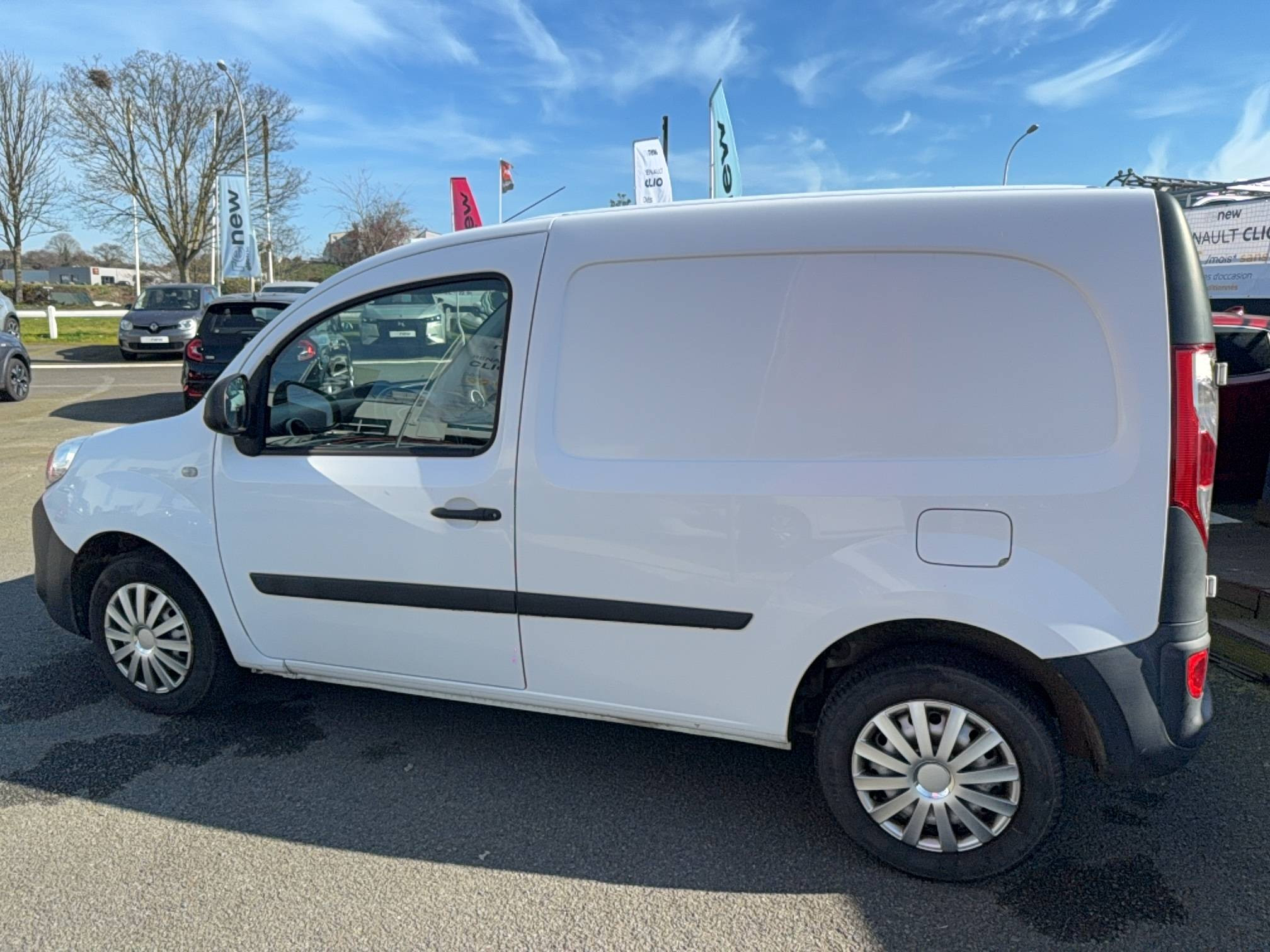 Vente en ligne Renault Kangoo Express  1.5 DCI 90 ENERGY au prix de 9 990 €
