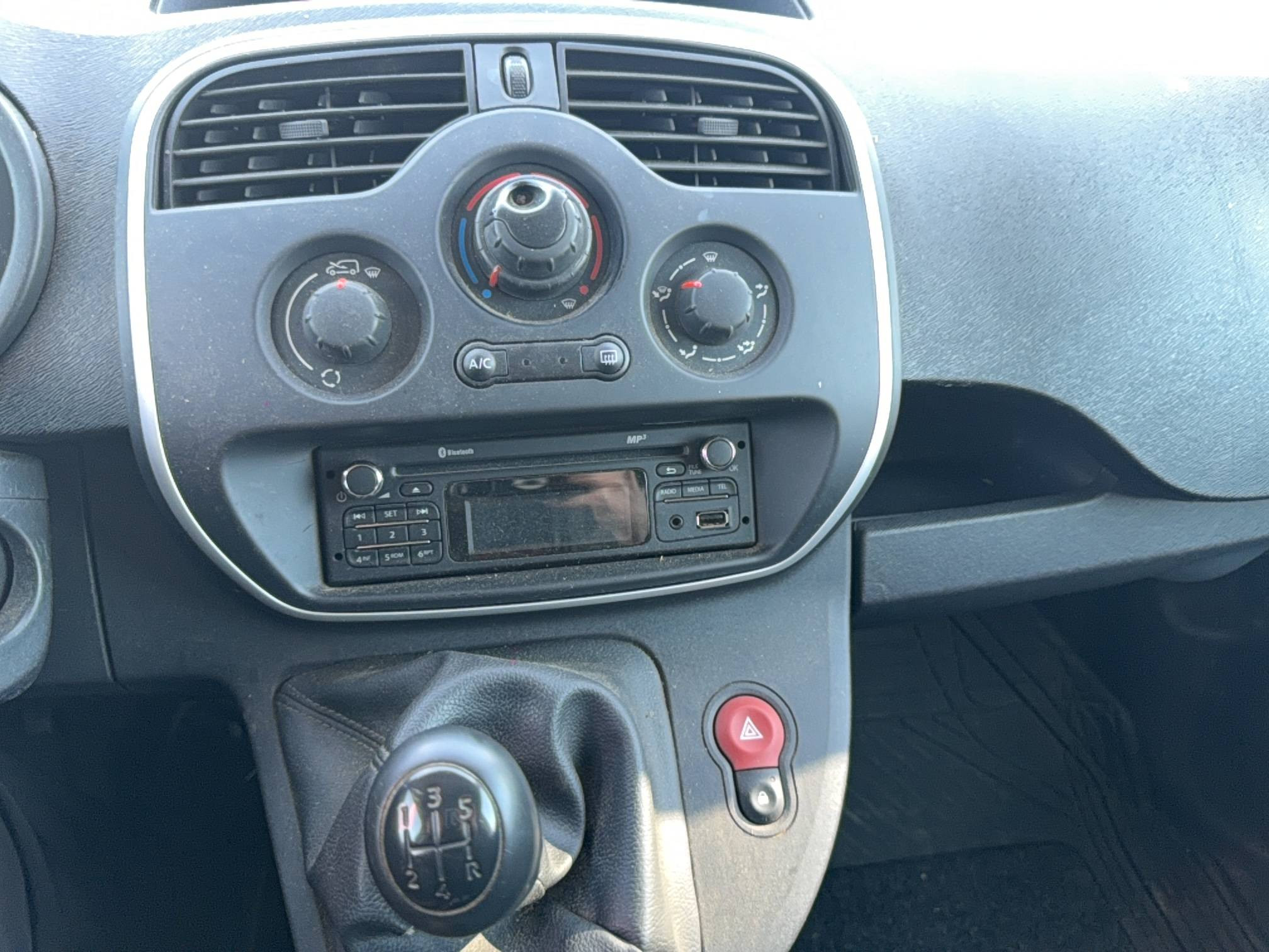 Vente en ligne Renault Kangoo Express  1.5 DCI 90 ENERGY au prix de 9 990 €