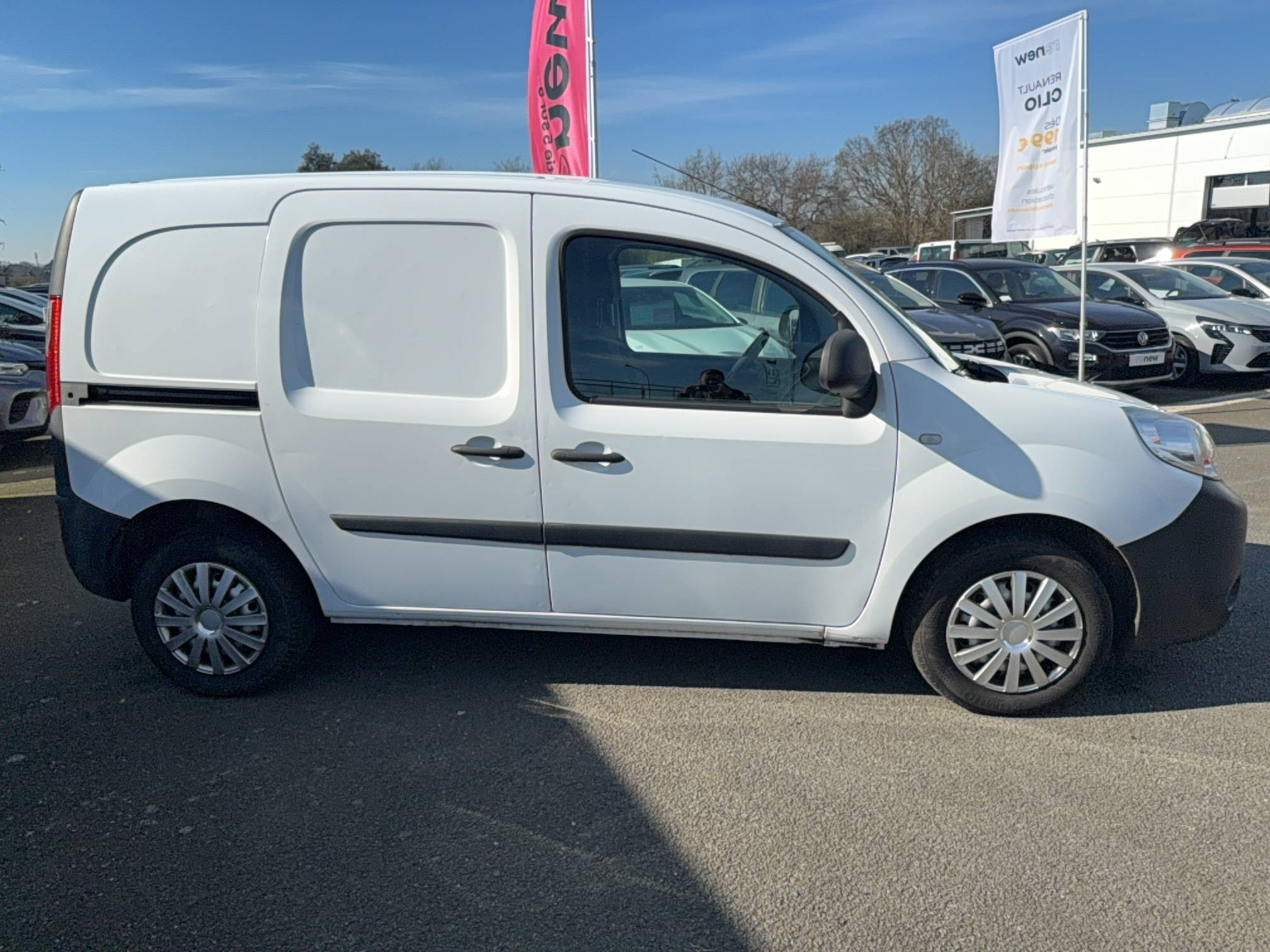 Vente en ligne Renault Kangoo Express  1.5 DCI 90 ENERGY au prix de 9 990 €