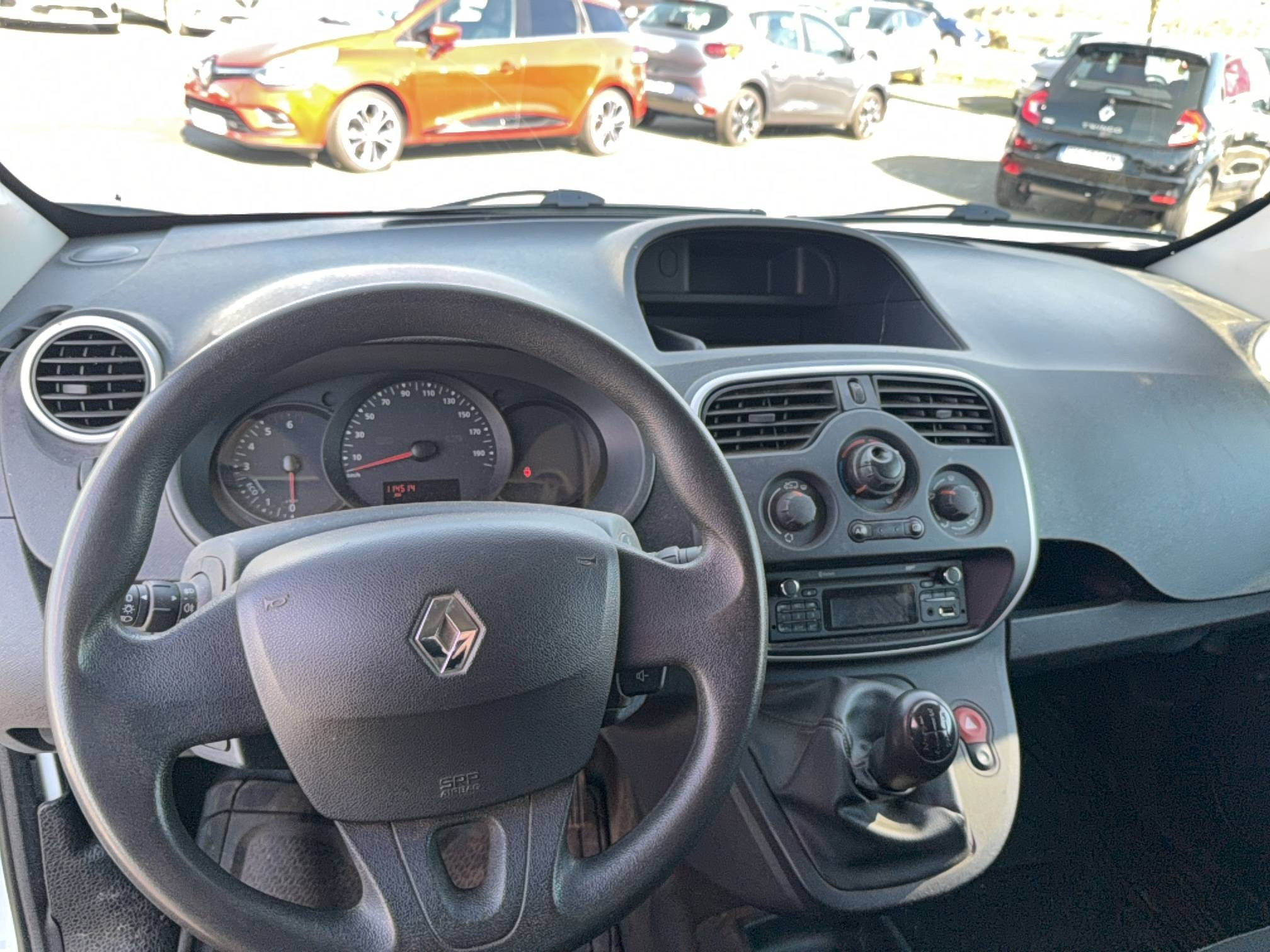 Vente en ligne Renault Kangoo Express  1.5 DCI 90 ENERGY au prix de 9 990 €