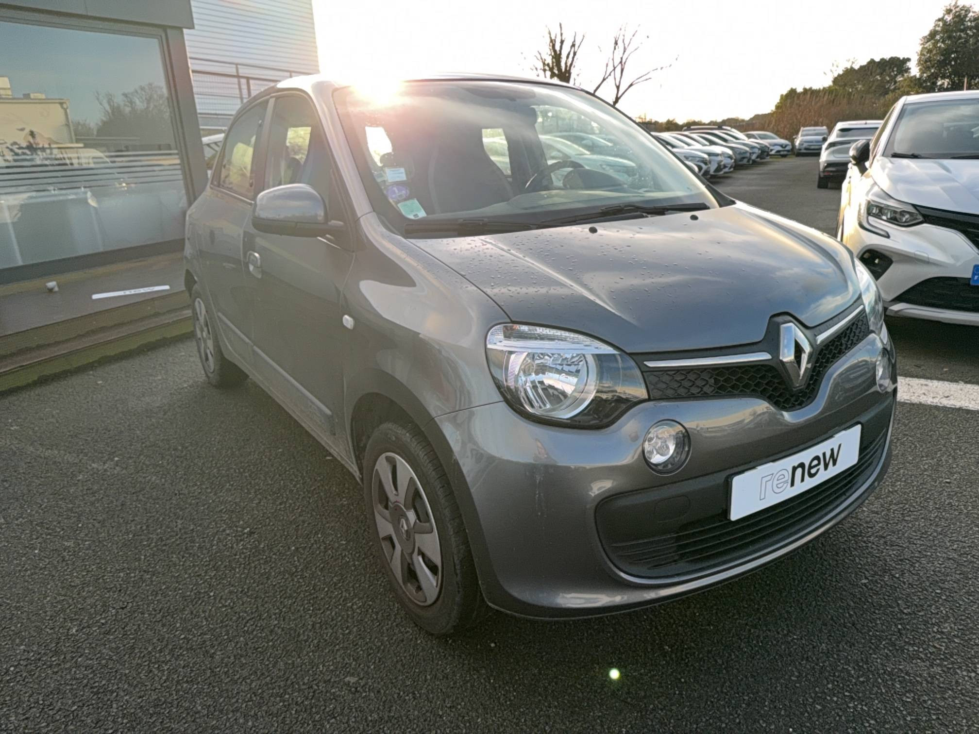 Vente en ligne Renault Twingo 3  1.0 SCe 70 E6C au prix de 8 990 €